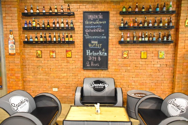 อร่อยปักหมุด : Sparkling House ร้านอาหารสไตล์กินดื่ม ย่านวัชรพล