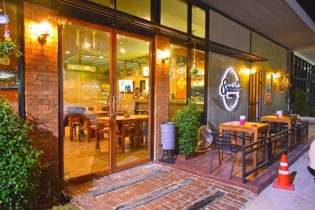 อร่อยปักหมุด : Sparkling House ร้านอาหารสไตล์กินดื่ม ย่านวัชรพล