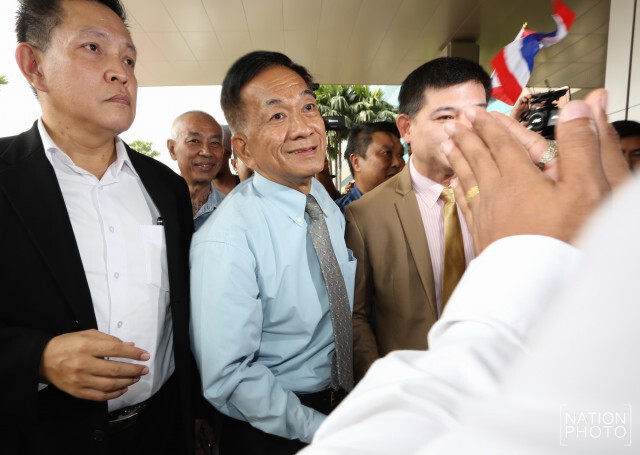 "พะจุณณ์" พร้อม"ทนายนกเขา" บุก ปอท. รับทราบข้อกล่าวหา