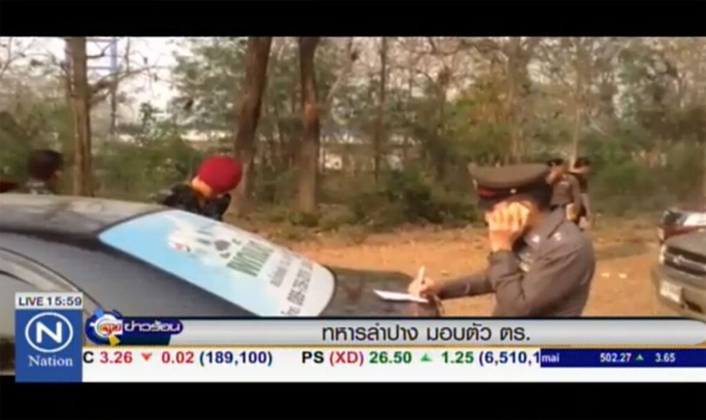 ทหารลำปาง มอบตัวกับตำรวจ ทหารลำปาง มอบตัวกับตำรวจ