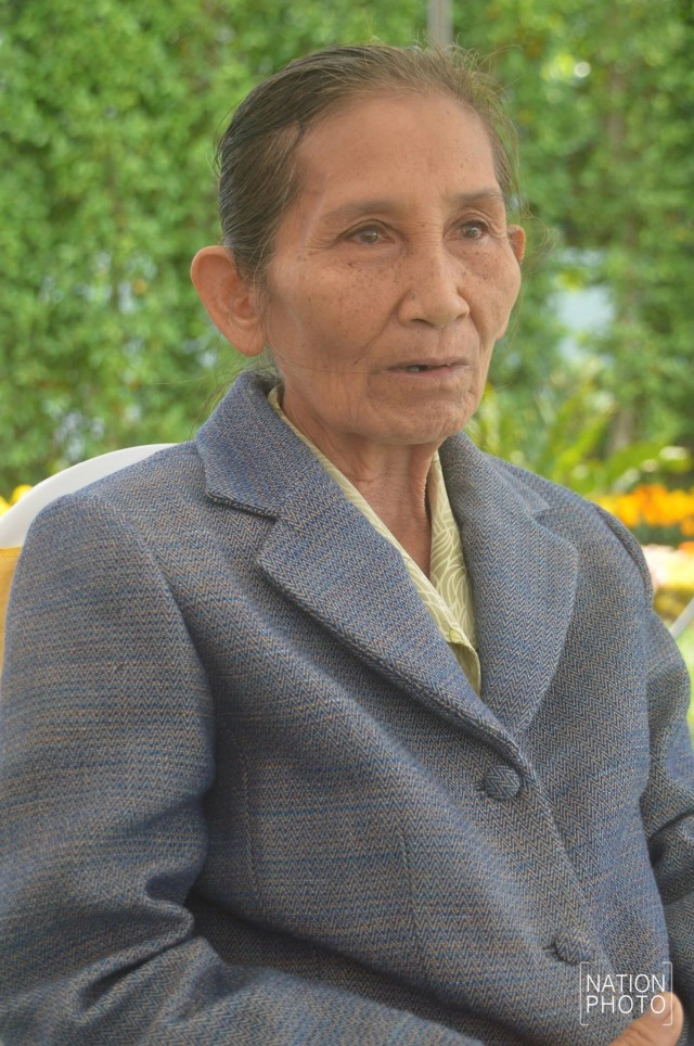 คุณยายสกลนคร เก็บผักหาปลาขาย บริจาคที่ดินมูลค่าร้อยล้านให้ราชการ