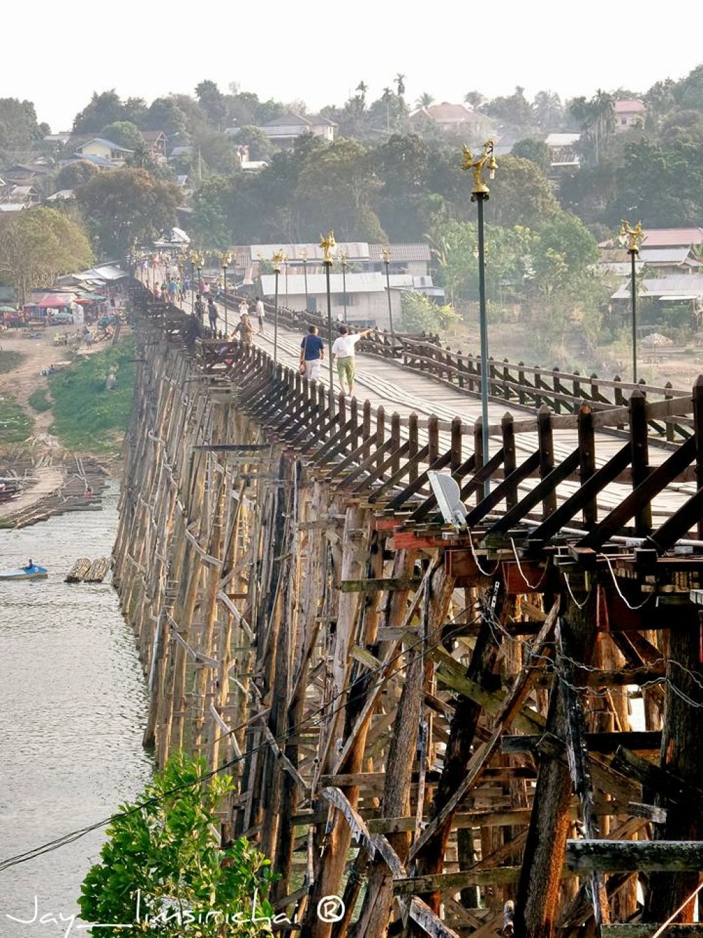 PicJourney : สะพานมอญ สะพานไม้ที่ยาวที่สุดในประเทศไทย สังขละบุรี กาญจนบุรี