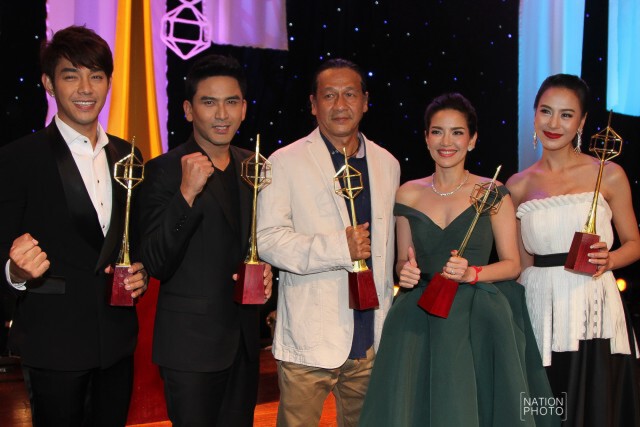"ป๋อ-อ้อม" ซิวดารานำ "พงษ์พัฒน์" คว้าผู้กำกับดีเด่น
โทรทัศน์ทองคำ ครั้งที่ 30