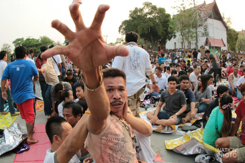 ไหว้ครูหลวงพ่อเปิ่น
ปรากฏการณ์ของขึ้น "วันไหว้ครูหลวงพ่อเปิ่น"