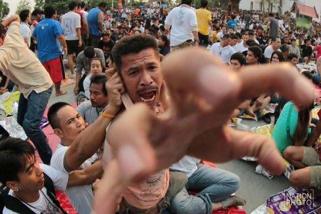 ไหว้ครูหลวงพ่อเปิ่น
ปรากฏการณ์ของขึ้น "วันไหว้ครูหลวงพ่อเปิ่น"