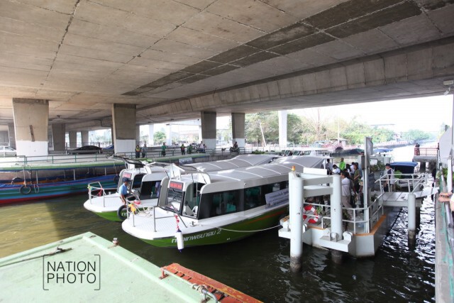 ภาพชุด : ทดสอบการเดินเรือต้นแบบ เตรียมนำมาใช้แทนเรือแบบเดิม ในคลองภาษีเจริญ