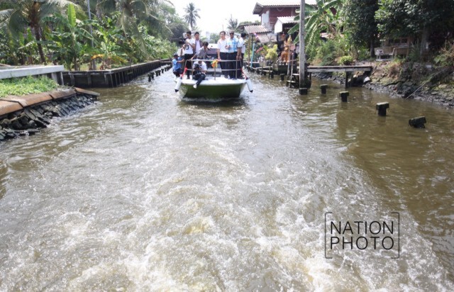 ภาพชุด : ทดสอบการเดินเรือต้นแบบ เตรียมนำมาใช้แทนเรือแบบเดิม ในคลองภาษีเจริญ