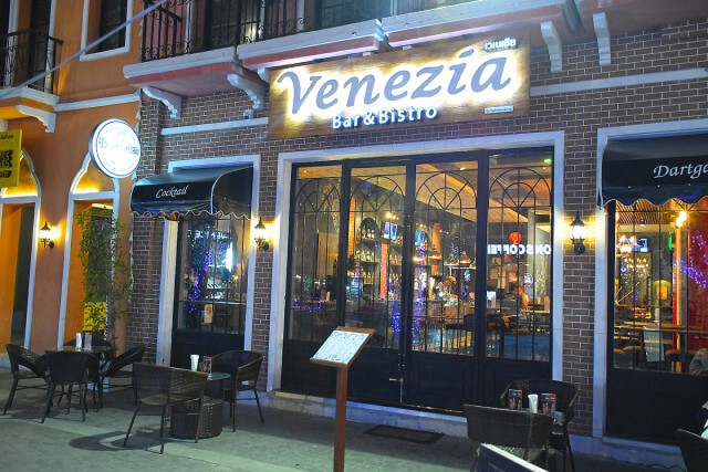 อร่อยปักหมุด : เวเนเซีย บาร์แอนด์บิสโทร (Venezia Bar & Bistro) โครงการเวนิช ดิ ไอริช ถนนวัชรพล