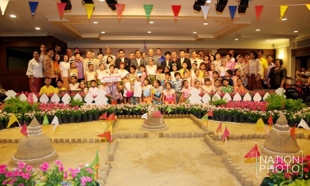 “สุขุมพันธุ์”ชวนสาดบุญแทนน้ำ เที่ยวสงกรานต์วิถีไทย