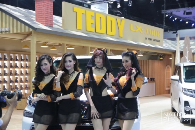 ภาพชุด "พริตตี้" มอเตอร์โชว์ ครั้งที่ 37  ชุดที่ 2