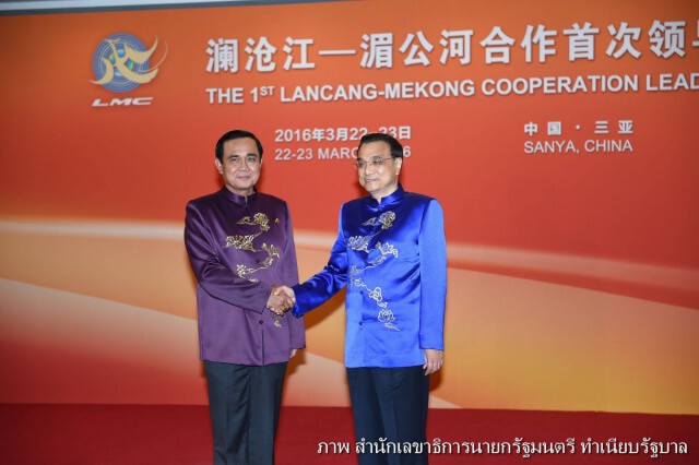 "ประยุทธ์"หารือทวิภาคี"นายกฯ จีน" ได้ข้อยุติรถไฟความเร็วสูงแล้ว ไทยจ้างจีนสร้าง เริ่ม ก.ค. 59