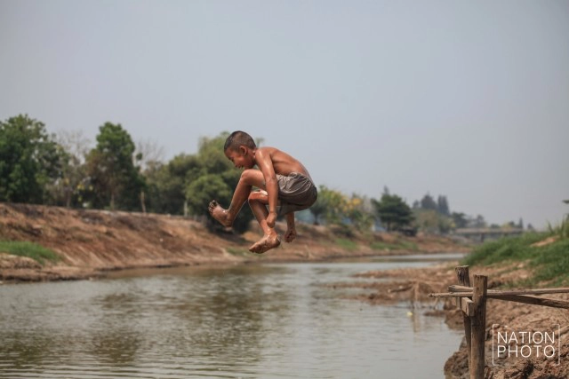 สุขเล็ก ๆ เด็กน้อย ใน คลองใหญ่