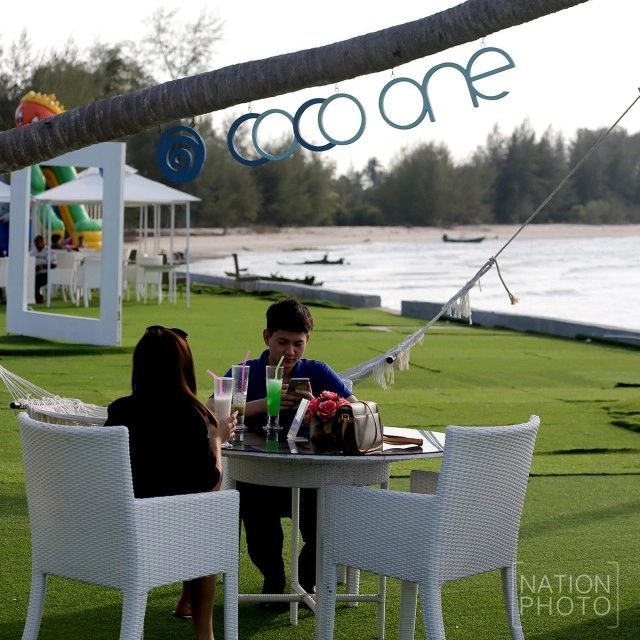 ที่นี่เทพา...
"โคโค่วันบีช"   แหล่งท่องเที่ยวชายทะเลแห่งใหม่ อ.เทพา จ.สงขลา