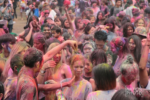 เทศกาลแห่งสีสัน... "สาดสีโฮลี" ใหญ่ที่สุดในประเทศไทย