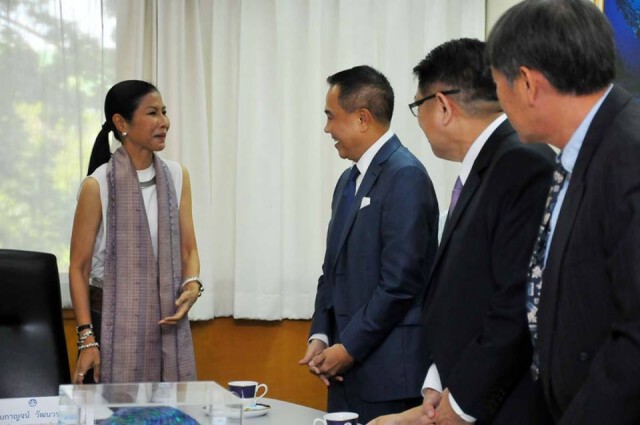 รมต.กีฬา ฝาก 3 ข้อ ให้ "สมยศ" พัฒนาวงการฟุตบอลไทย
