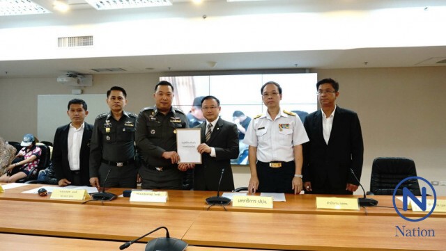 ปอท.แถลงผลกวาดล้างพนันออนไลน์
จับ 16 ผู้ต้องหา เงินหมุนเวียน 100 ล้าน/เดือน 
ส่ง ปปง.สอบเงินขยายผล
