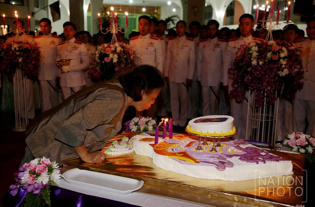 สมเด็จพระเทพฯ เสด็จฯไปในงานถวายพระพรชัย เนื่องในโอกาสฉลองพระชนมายุ 61 พรรษา สมเด็จพระเทพฯ เสด็จฯไปในงานถวายพระพรชัย เนื่องในโอกาสฉลองพระชนมายุ 61 พรรษา