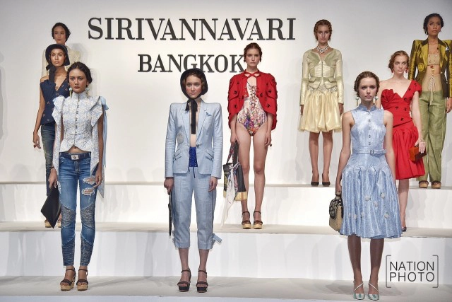 พระเจ้าหลานเธอ พระองค์เจ้าสิริวัณณวรีนารีรัตน์ ทรงนำคอลเลคชั่นทรงออกแบบแสดงแฟชั่นโชว์