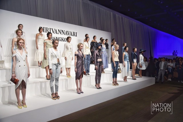 พระเจ้าหลานเธอ พระองค์เจ้าสิริวัณณวรีนารีรัตน์ ทรงนำคอลเลคชั่นทรงออกแบบแสดงแฟชั่นโชว์