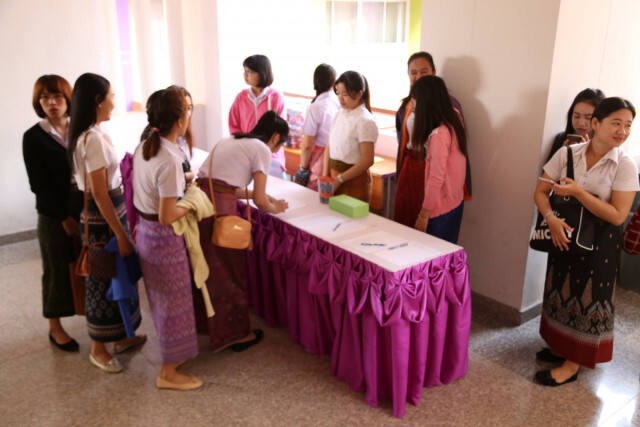 งามอย่างไทย! คณะบัญชี ม.มหาสารคาม นำ นศ. นุ่งซิ่นทุกวันพุธ