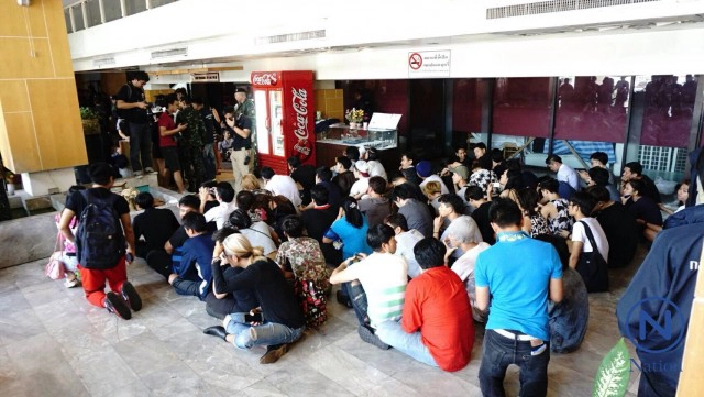 กองปราบฯบุกตรวจผับ 3 แห่งย่านสุทธิสาร
พบนักเที่ยวฉี่ม่วง 110 คน