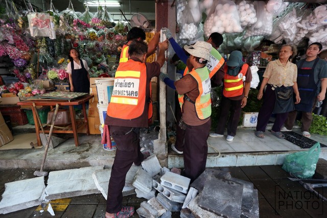 กทม.บิ๊กคลีนนิ่ง"ปากคลองตลาด"
คืนทางเท้าให้ประชาชน