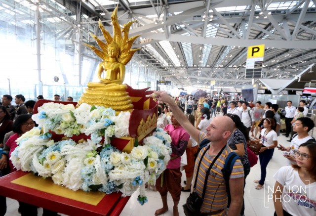 สนามบินสุวรรณภูมิ จัดกิจกรรมสงกรานต์ ปี 59