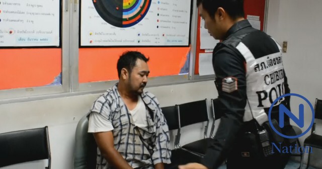 แม่ค้าทุเรียนโชว์มวยไทย ถีบคนร้ายลักเงินในรถ