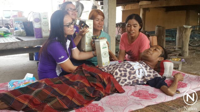 ญาติแฟนเพลง-เพื่อนร่วมวงการ แห่เยี่ยม“แดง จิตกร”หลังรู้ข่าวป่วยหนัก