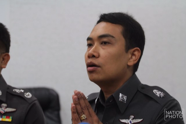 “สารวัตร”ยิงหมามอบตัว เจอแจ้ง 3 ข้อหา 
รับปกป้องเมีย ถูกหมา 20 ตัว รุมกัด