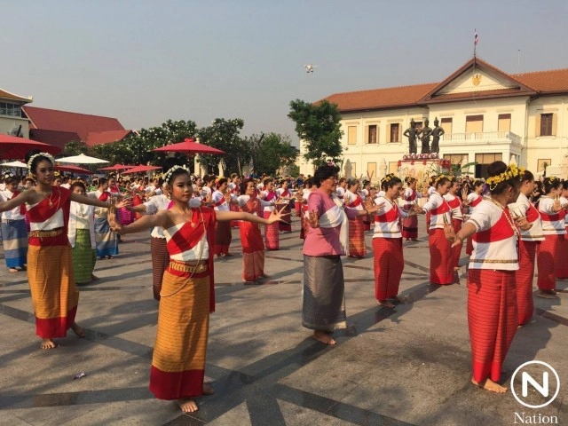 ยอสวยไหว้สา พระญามังราย ครบรอบ 720 ปีเมืองเชียงใหม่