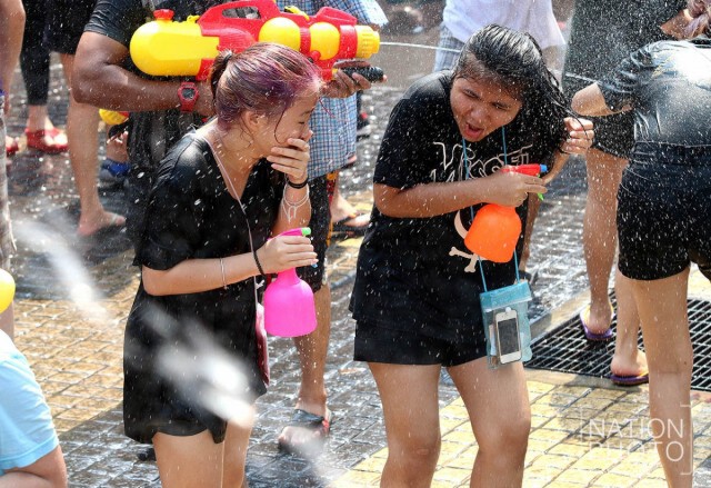 ภาพชุด : สงกรานต์ผ้าขาวม้า ชะชะช่า ที่สยามสแควร์
