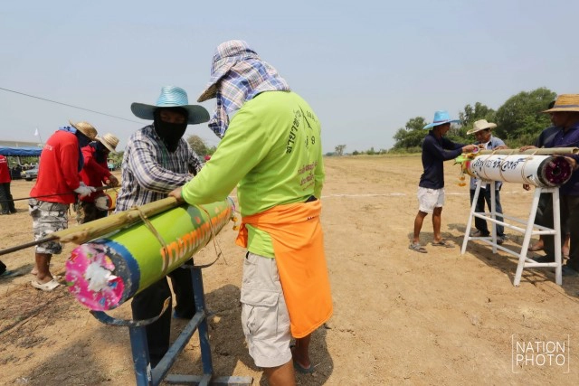 ประเพณีจุดลูกหนู วัดหัตถสารเกษตร จ.ปทุมธานี
