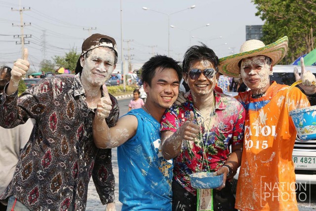 คึกคักไม่แพ้กัน! เล่นน้ำสงกรานต์ที่อยุธยา