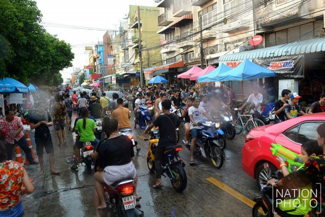 สงกรานต์โชคชัย 4 คึกคัก!