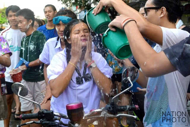 สงกรานต์โชคชัย 4 คึกคัก!