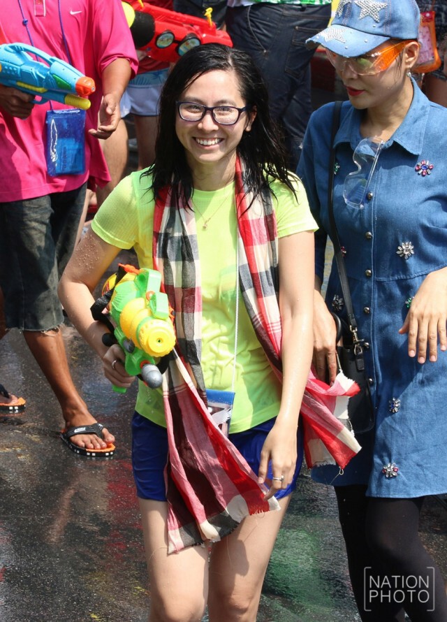 ภาพชุด : สงกรานต์ผ้าขาวม้า ชะชะช่า ที่สยามสแควร์