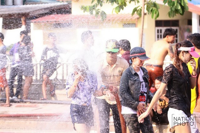 สงกรานต์ถนนเลียบคลองทวีวัฒนา