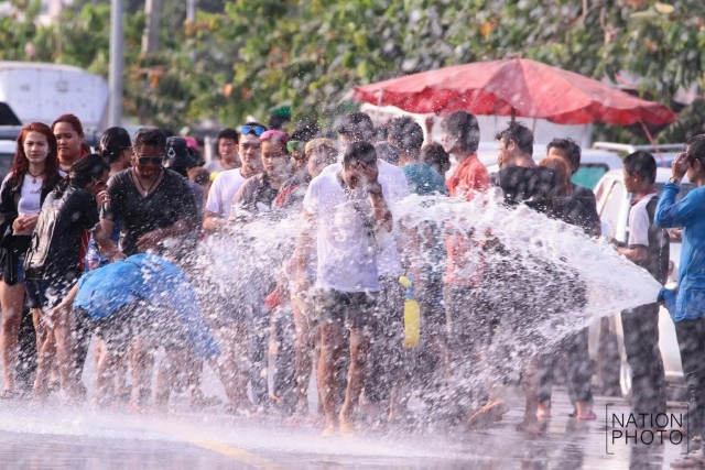 สงกรานต์ถนนเลียบคลองทวีวัฒนา