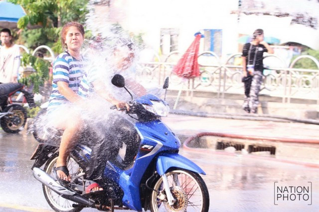 สงกรานต์ถนนเลียบคลองทวีวัฒนา