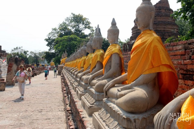 ไหว้พระขอพรที่วัดใหญ่ชัยมงคล ช่วงเทศกาลสงกรานต์