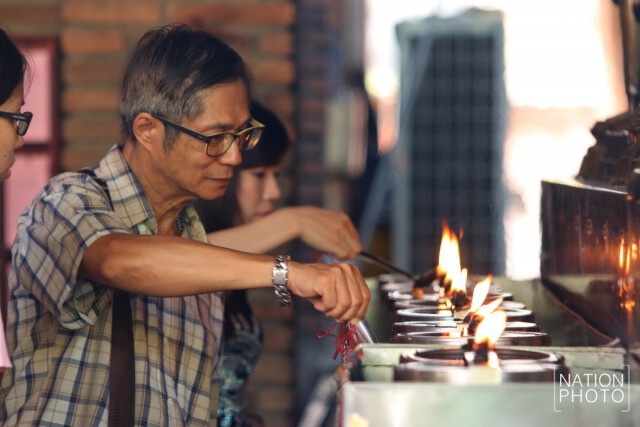 ไหว้พระขอพรที่วัดใหญ่ชัยมงคล ช่วงเทศกาลสงกรานต์