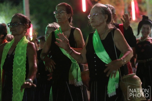 งานสืบสานประเพณีไทยทรงดำ ณ วัดดอนมะเกลือ จ.สุพรรณบุรี