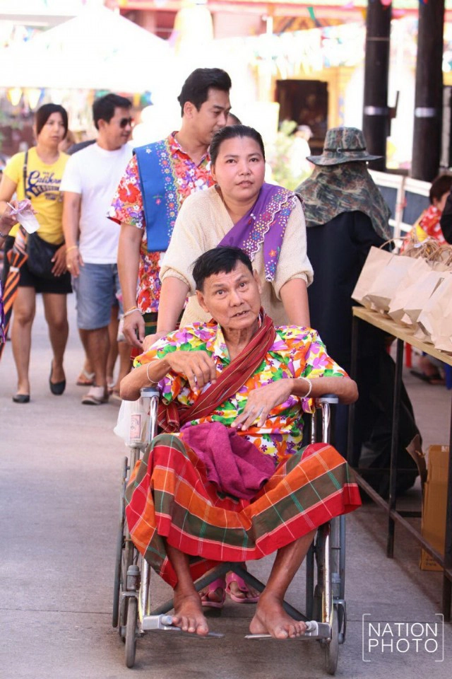 งานสงกรานต์ไทยรามัญ ที่วัดบางกระดี่