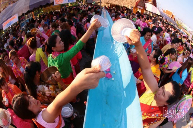 งานสงกรานต์ไทยรามัญ ที่วัดบางกระดี่