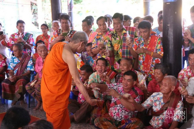 งานสงกรานต์ไทยรามัญ ที่วัดบางกระดี่