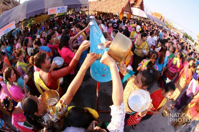 งานสงกรานต์ไทยรามัญ ที่วัดบางกระดี่