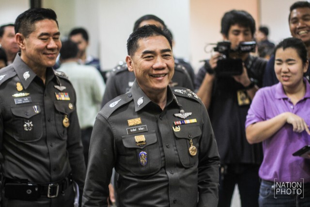 “จักรทิพย์”ย้ำยังไม่เปลี่ยนตัว ผบช.น. ลั่นไม่หวั่นกระแสถูกปลดพ้นเก้าอี้ ผบ.ตร. 
ยันพร้อม-อยู่พร้อมไป
