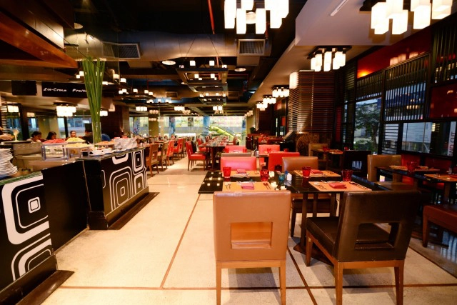 อร่อยปักหมุด  The Square @ Novotel Bangkok Siam Square