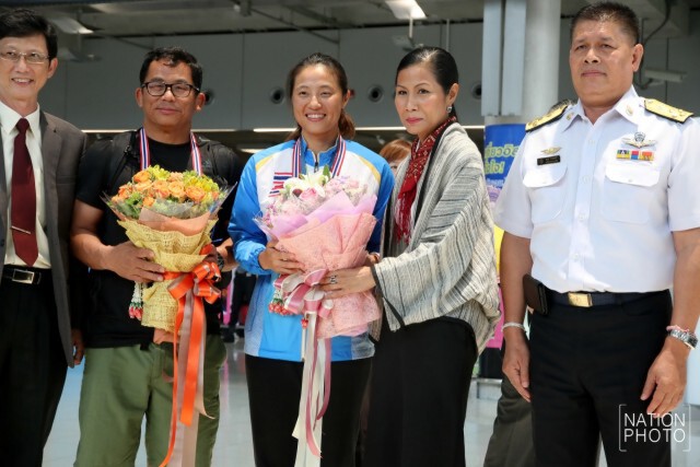 "น้องณี" สุธิยา จิวเฉลิมมิตร เดินทางกลับถึงไทยแล้ว